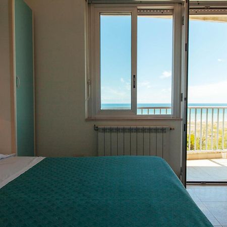 Hotel Perrozzi Vasto Oda fotoğraf