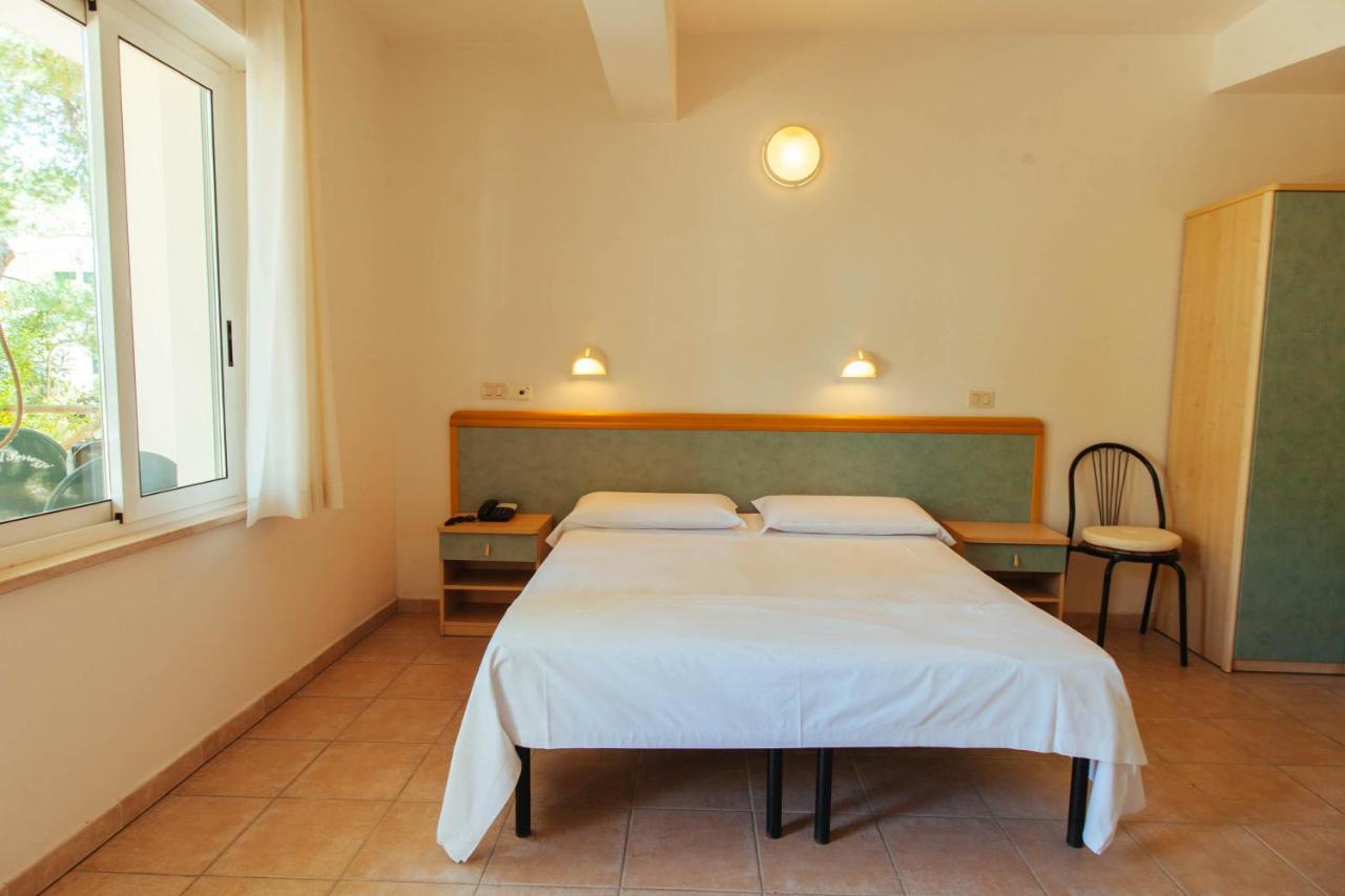 Hotel Perrozzi Vasto Oda fotoğraf