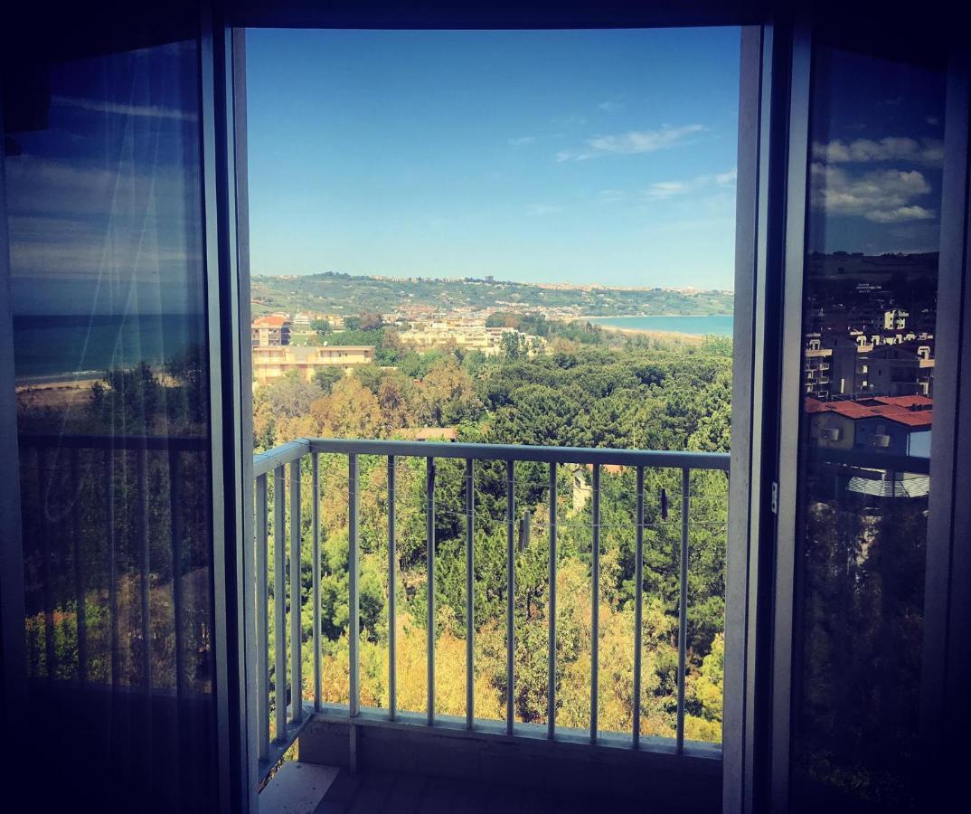 Hotel Perrozzi Vasto Dış mekan fotoğraf