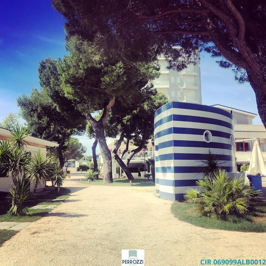 Hotel Perrozzi Vasto Dış mekan fotoğraf