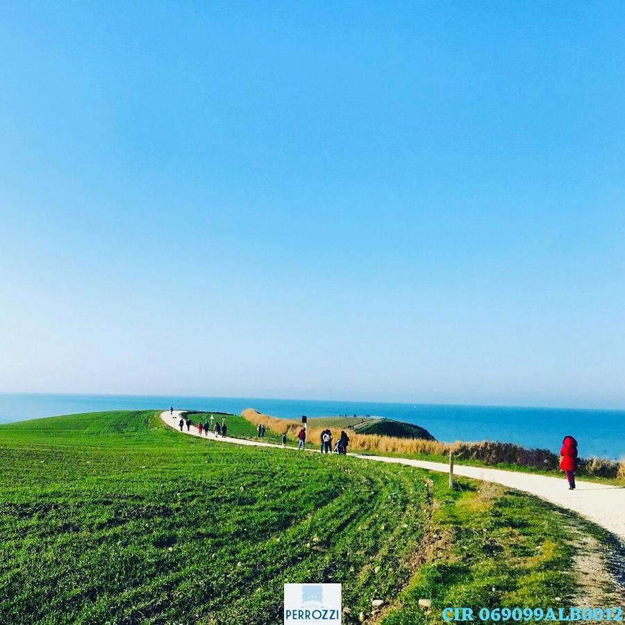 Hotel Perrozzi Vasto Dış mekan fotoğraf