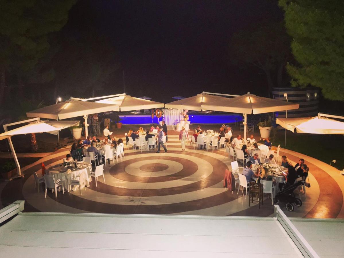 Hotel Perrozzi Vasto Dış mekan fotoğraf