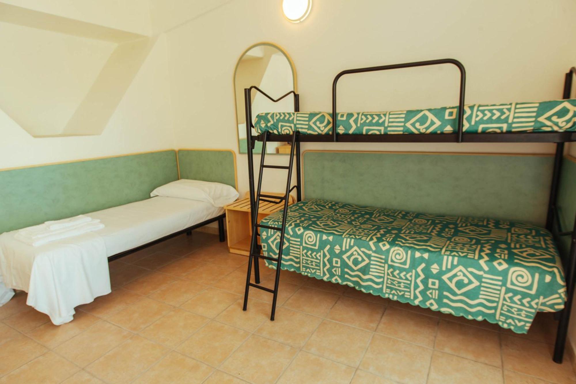 Hotel Perrozzi Vasto Oda fotoğraf